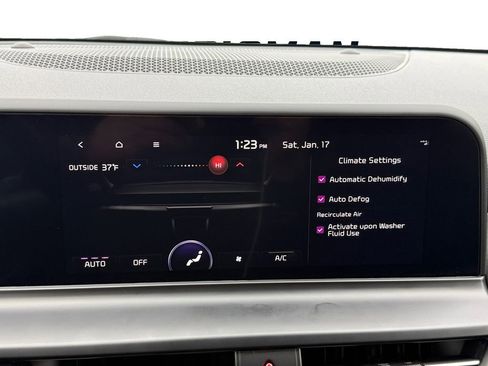 Certified 2024 Kia Seltos SX image 17