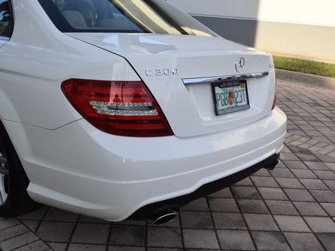 Used 2014 Mercedes-Benz C 300 4MATIC Sedan image 19