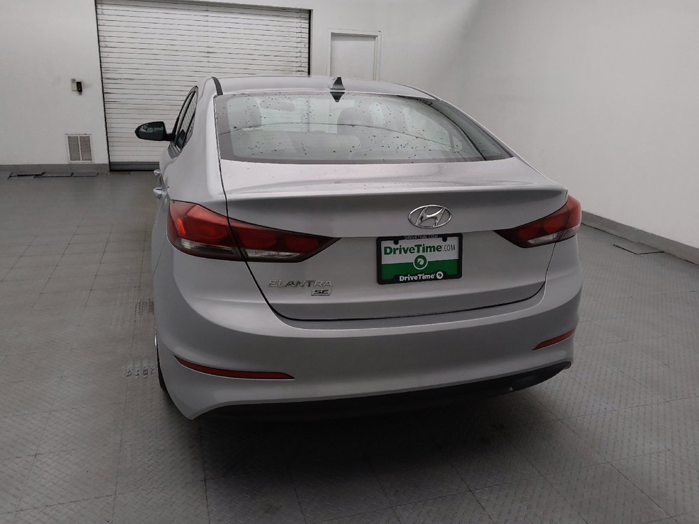 Used 2017 Hyundai Elantra SE FWD image 6