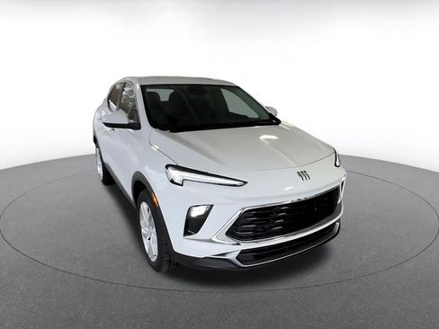 Used 2025 Buick Encore GX Preferred image 3