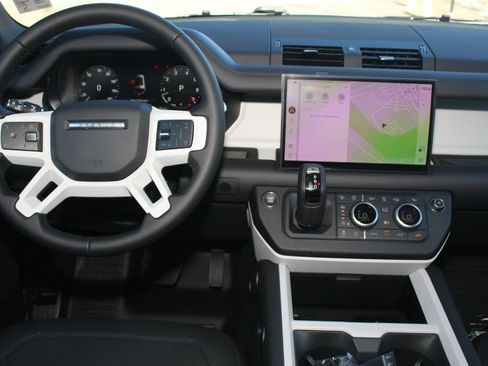 New 2025 Land Rover Defender 130 S AWD/4WD image 4