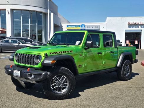 Certified 2025 Jeep Gladiator Mojave w/ Convenience Group AWD/4WD image 3