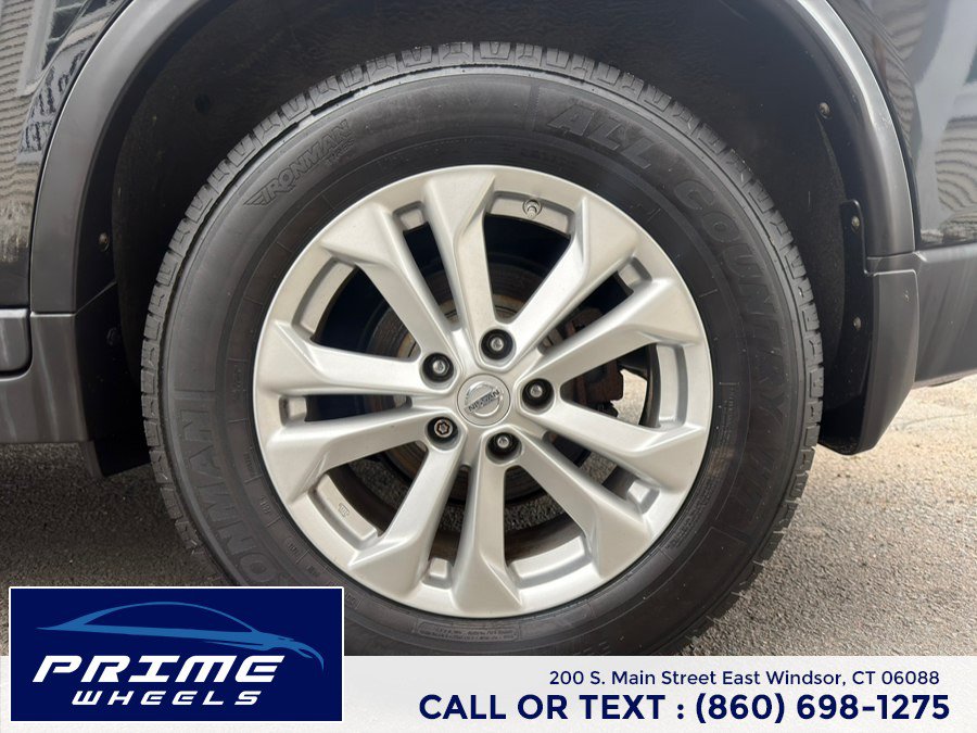 Used 2015 Nissan Rogue SV w/ SV Premium Package AWD/4WD image 24