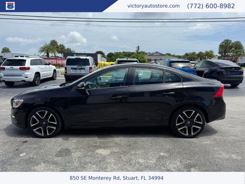 Used 2018 Volvo S60 T5 Dynamic w/ Vision Package FWD image 6