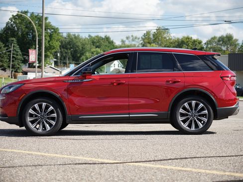 Used 2022 Lincoln Corsair Reserve w/ Elements Package image 7