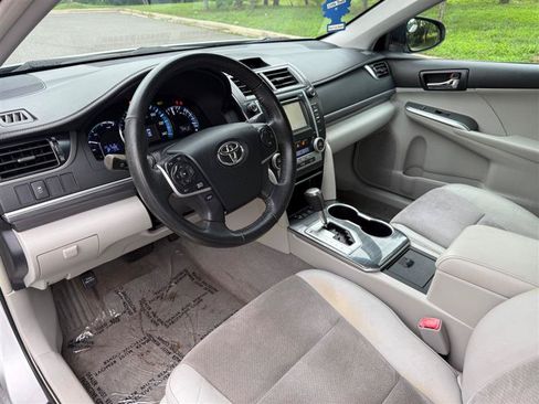 Used 2012 Toyota Camry XLE w/ Leather Pkg FWD image 25