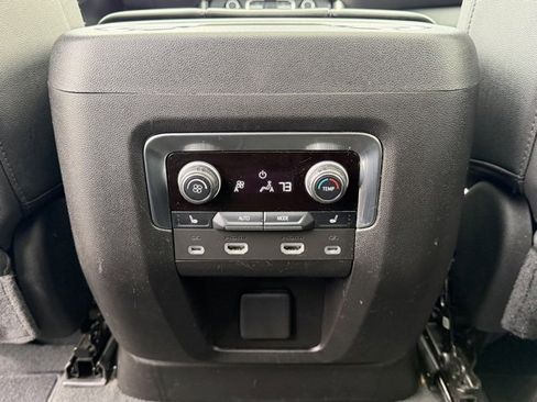 Used 2024 Chevrolet Tahoe LT w/ Luxury Package image 34