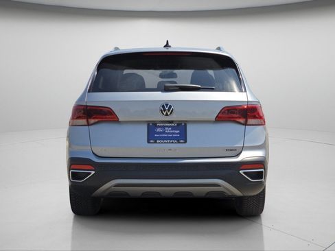 Used 2022 Volkswagen Taos SE AWD/4WD image 16