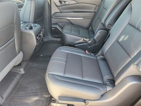 New 2026 Chevrolet Traverse High Country w/ LPO, Floor Liner Package image 32