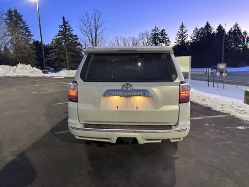 Used 2022 Toyota 4Runner Limited image 4