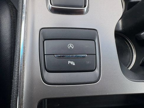 Used 2022 Ford Edge Titanium AWD/4WD image 27
