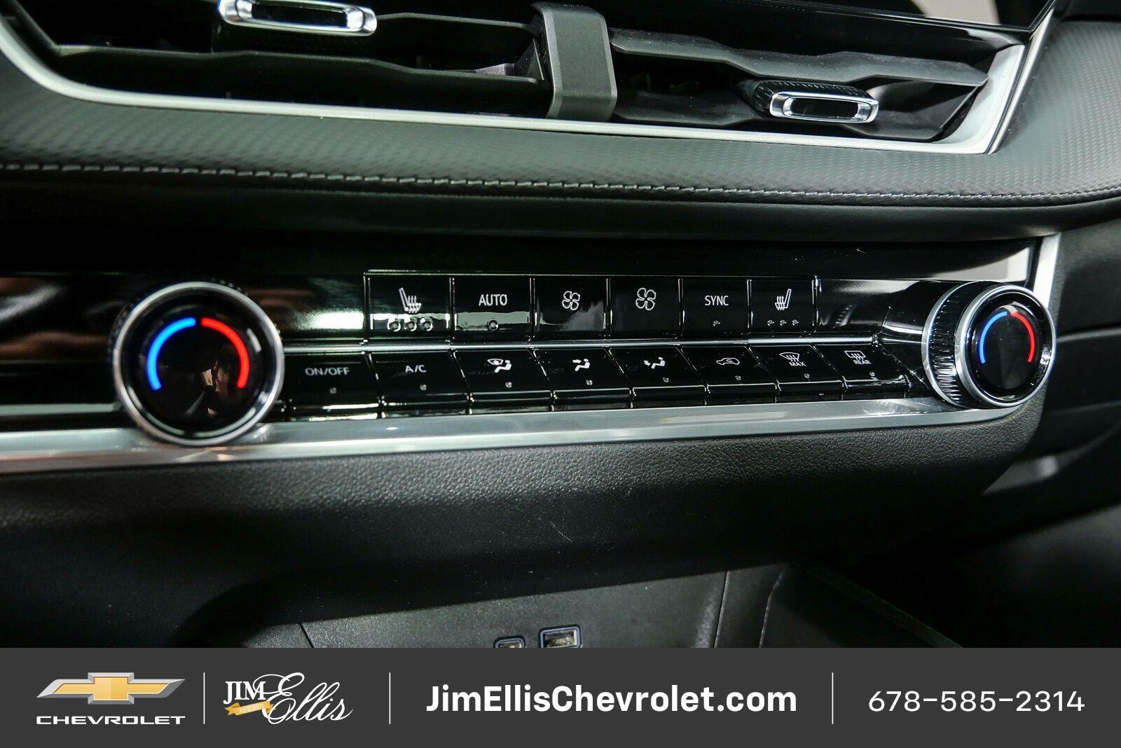 Used 2025 Chevrolet Equinox LT w/ Convenience Package II FWD image 17