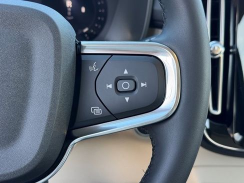 New 2026 Volvo XC40 B5 Plus w/ Protection Package Premier image 26