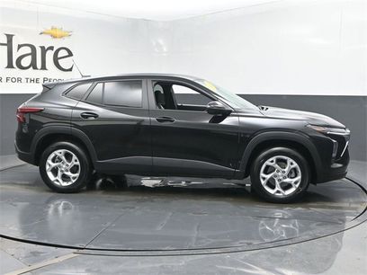 Used 2024 Chevrolet Trax LS w/ LS Convenience Package