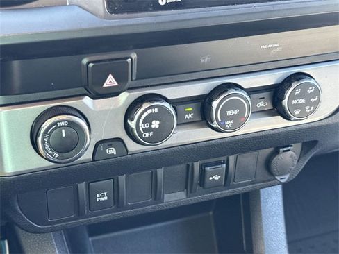 Used 2022 Toyota Tacoma SR image 16