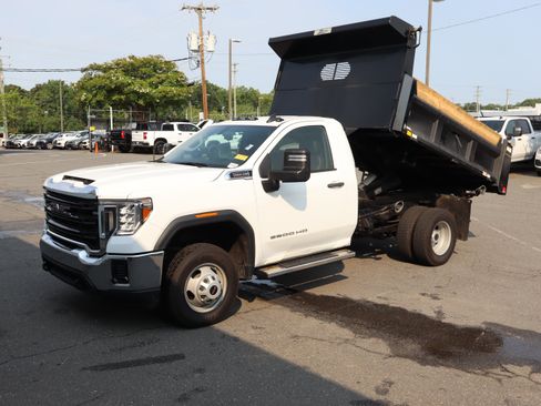 Used 2022 GMC Sierra 3500 Pro w/ Convenience Package AWD/4WD image 5