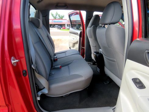 Used 2015 Toyota Tacoma 4x4 Double Cab image 22