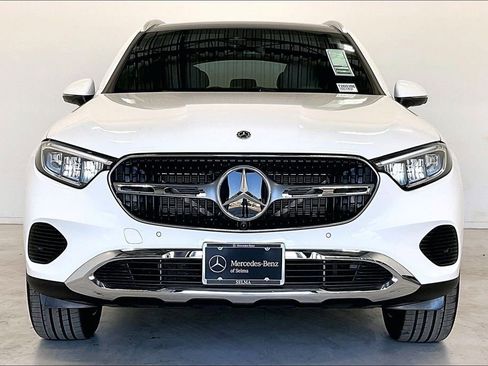 New 2026 Mercedes-Benz GLC 300 image 3