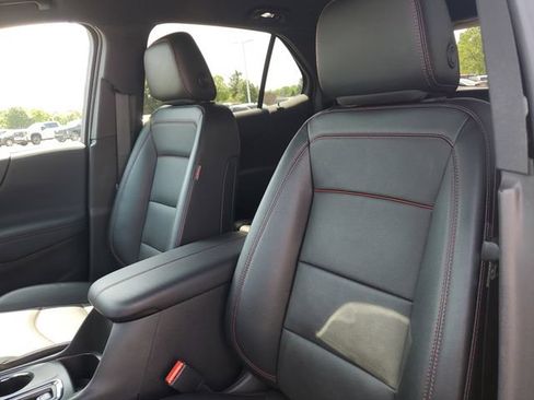 Used 2024 Chevrolet Equinox RS w/ RS Leather Package AWD/4WD image 5