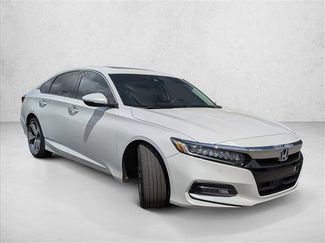 Used 2018 Honda Accord Touring video 3