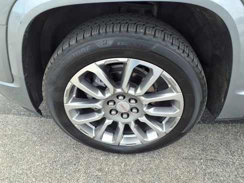 Used 2023 GMC Acadia Denali w/ Denali Ultimate Package image 31