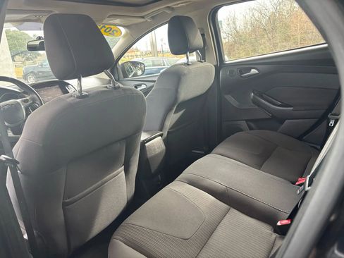 Used 2012 Ford Focus Titanium w/ Titanium Handling Pkg image 19