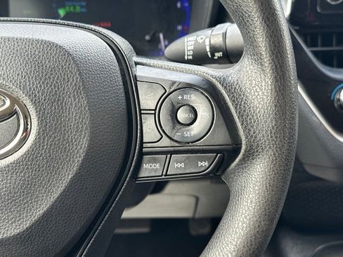 Used 2020 Toyota Corolla LE FWD image 27