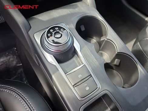 New 2025 Ford Escape SE image 19