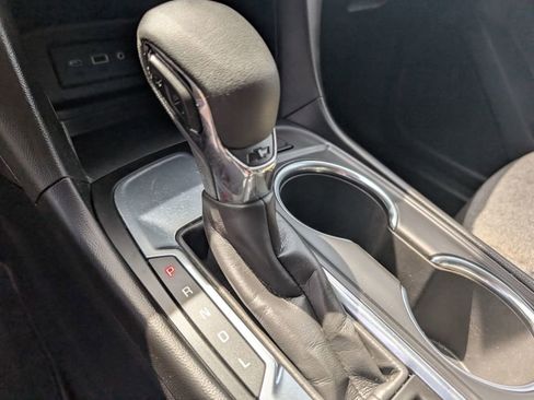 Used 2022 Chevrolet Equinox LT image 21