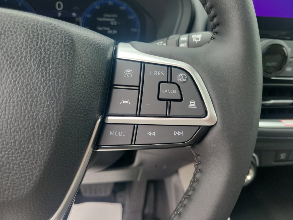 Certified 2026 Toyota Grand Highlander FWD image 39