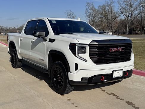 Used 2023 GMC Sierra 1500 AT4X image 7