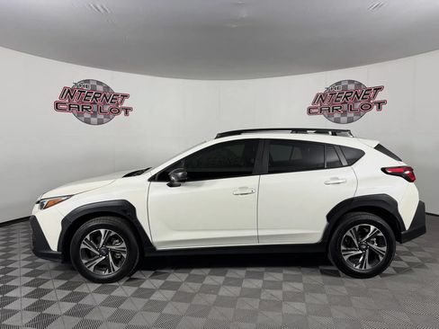 Used 2024 Subaru Crosstrek 2.0i Premium AWD/4WD image 4