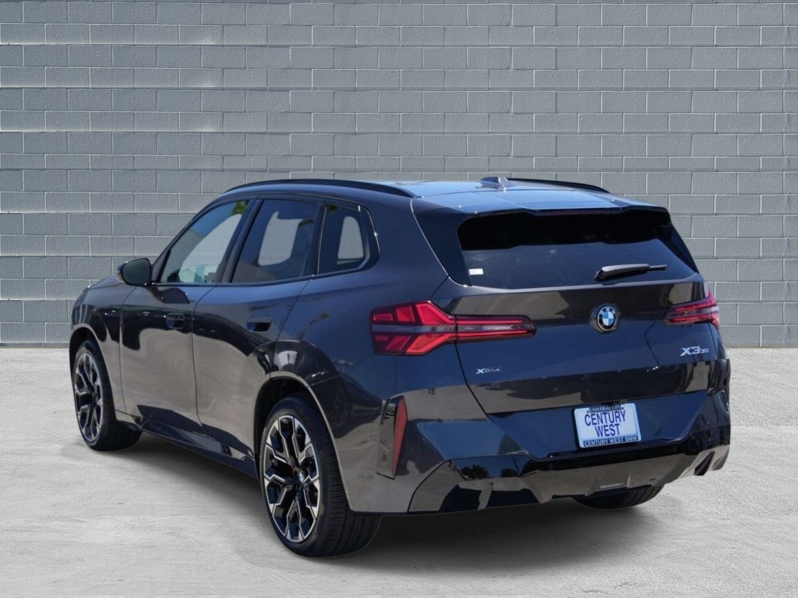 Used 2026 BMW X3 xDrive30i w/ M Sport Package AWD/4WD image 3