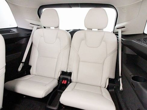 Used 2025 Volvo XC90 B6 Ultra w/ Protection Package image 21