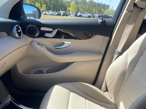 Used 2016 Mercedes-Benz GLC 300 image 22