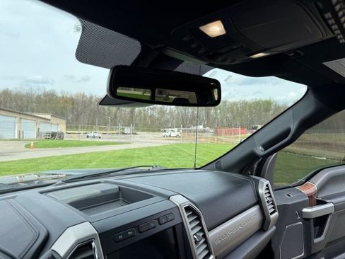 Used 2017 Ford F250 Platinum w/ Platinum Ultimate Package image 28