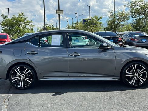 Used 2021 Nissan Sentra SR FWD image 4