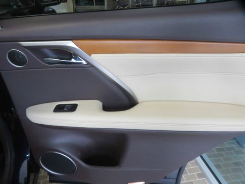 Used 2019 Lexus RX 350 FWD w/ Navigation Package image 21