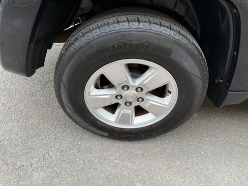 Used 2012 Jeep Liberty Sport w/ Popular Equipment Group AWD/4WD image 6