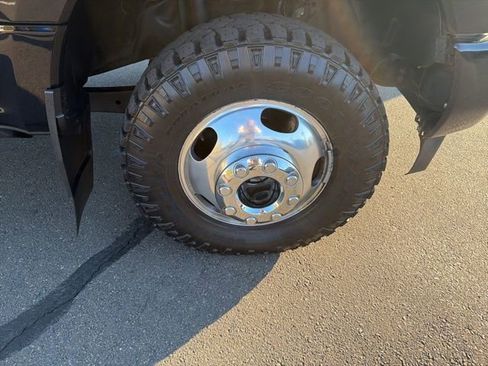 Used 2019 Ford F350 Limited image 9