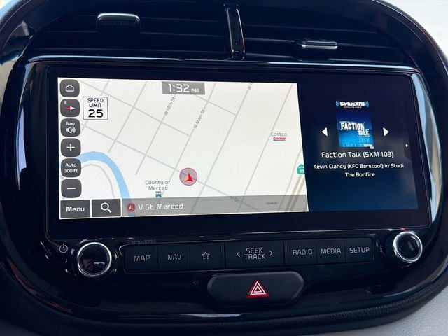 Used 2024 Kia Soul EX FWD image 13