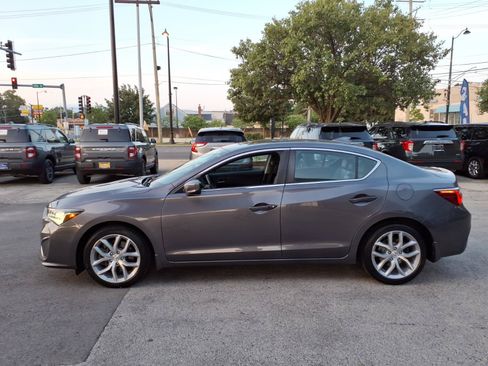 Used 2019 Acura ILX FWD image 5