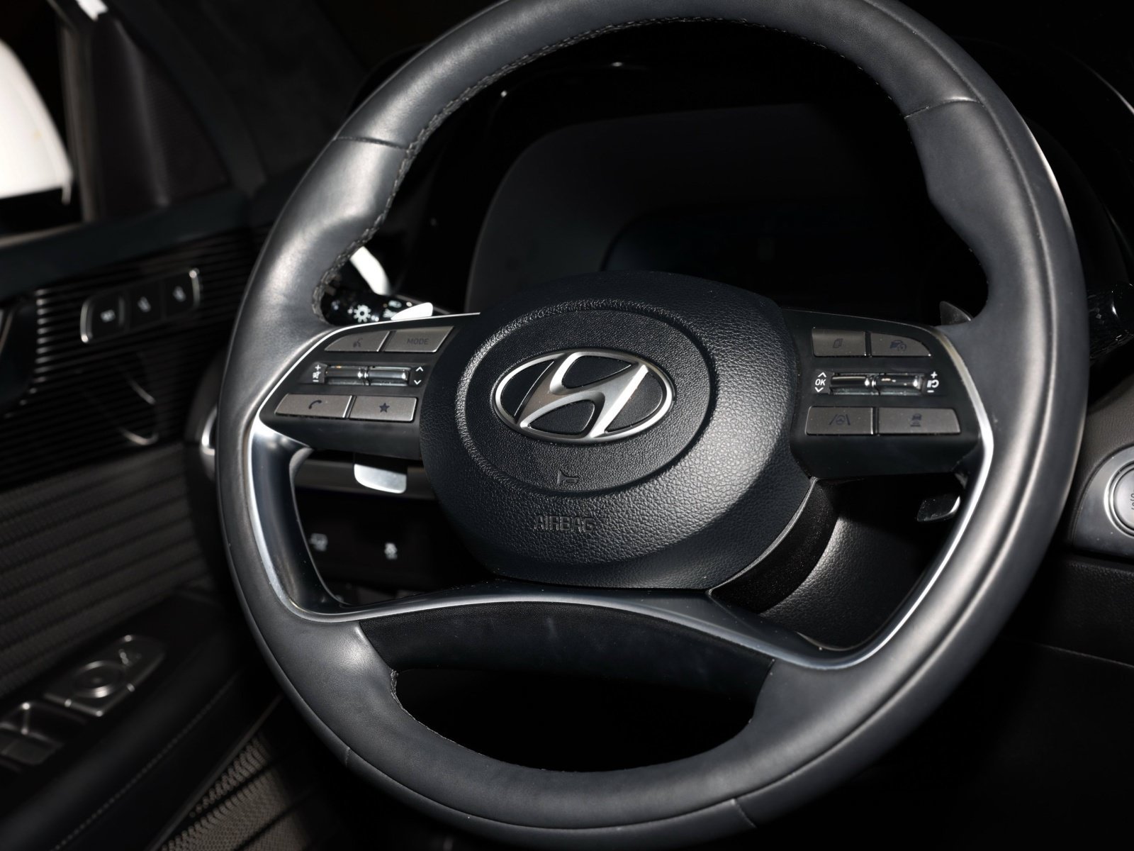 Used 2025 Hyundai Palisade Calligraphy AWD/4WD image 17
