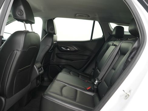 Used 2024 GMC Terrain SLT w/ Elevation Edition image 18