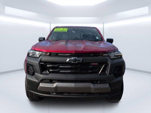 Used 2024 Chevrolet Colorado Trail Boss w/ Advanced Trailering Package AWD/4WD image 8