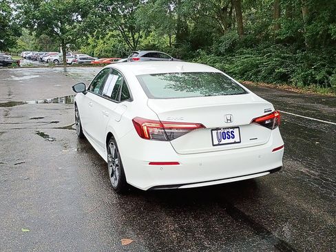 Certified 2025 Honda Civic Sport Touring image 5