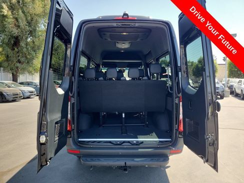 Used 2024 Mercedes-Benz Sprinter 2500 image 30