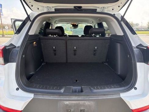 Used 2024 Chevrolet TrailBlazer LT image 35