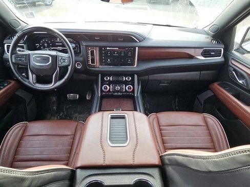 Used 2024 GMC Yukon Denali Ultimate image 5
