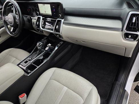 Used 2022 Kia Sorento SX image 19